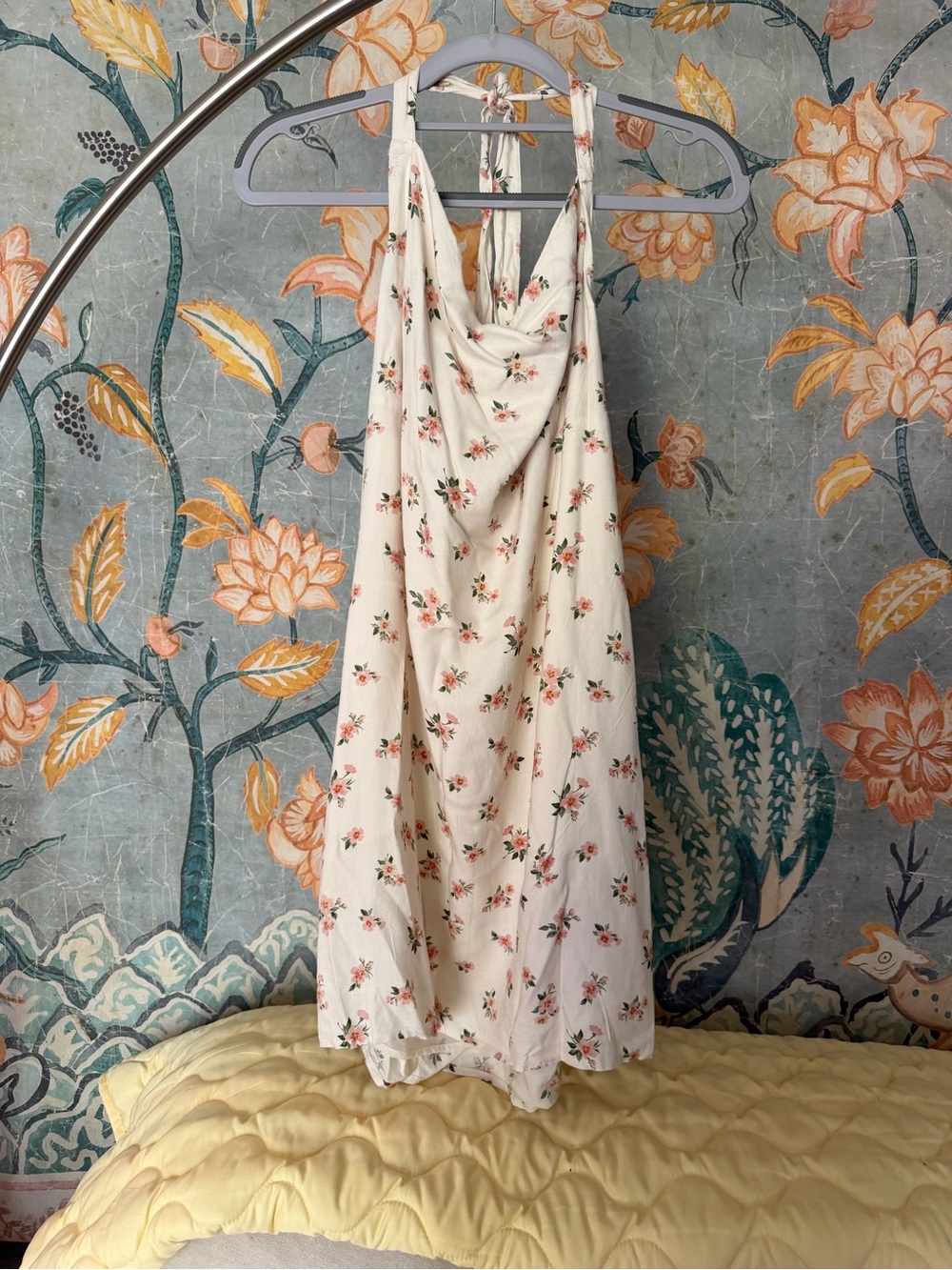 NWT American Eagle Floral Halter Mini Dress Cream Pink Cottagecore Size Small